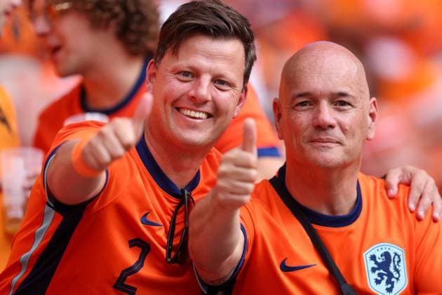 2024-06-21 Netherlands v France - Group D - UEFA EURO, EM, Europameisterschaft,Fussball 2024 LEIPZIG, GERMANY - JUNE 21: Fans and supporters of the Netherlands prior to the Group D - UEFA EURO 2024 match between Netherlands and France at Red Bull Arena on June 21, 2024 in Leipzig, Germany. (Photo by Peter Lous BSR Agency) Leipzig Germany Content not available for redistribution in The Netherlands directly or indirectly through any third parties. Copyright: xBSRxAgencyx