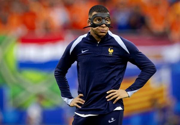 LEIPZIG - Kylian Mbappe of France ahead of the UEFA EURO, EM, Europameisterschaft,Fussball 2024 group D match between Netherlands and France at Leipzig Stadium on June 21, 2024 in Leipzig, Germany. ANP KOEN VAN WEEL UEFA EURO 2024 2024 xVIxANPxSportx xxANPxIVx 501699639 originalFilename: 501699639.jpg