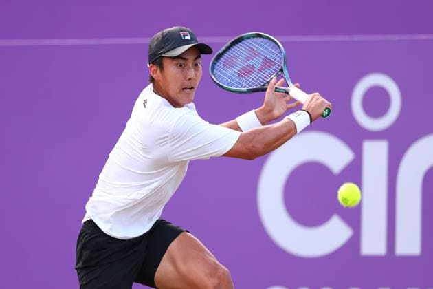 21st June 2024; Cinch Championships, Queens Club, West Kensington, London, England: Cinch Championships Queens Club, Day 5; Rinky Hijikata (AUS) in action during his mens quarterfinal match against Sebastian Korda (USA)  ActionPlus12657960 ShaunxBrooks