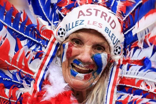 Fußball UEFA EURO 2024 Gruppe D Niederlande gegen Frankreich 21. Juni 2024 UEFA EURO 2024 Gruppe D Niederlande gegen Frankreich Ein Frankreich-Fan mit aufgemalten französischen Fahnen im Gesicht Foto Simon Stacpoole Abseits Leipzig Deutschland  Copyright: xSimonxStacpoolexOffside