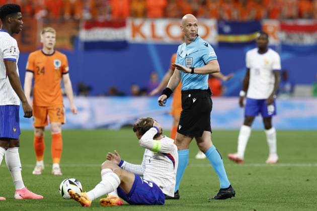 LEIPZIG, Leipzig Stadium ,21-06-2024 , European Football Championship Euro2024, Group stage match no.20 between Netherlands and France, referee Anthony Taylor (ENG) Netherlands - France (Euro2024)  x25555744x Copyright:
