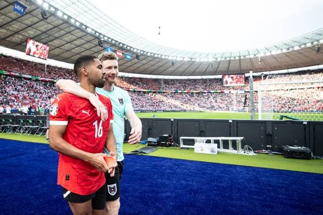 UEFA EURO 2024 Poland Austria 21 06 2024 Philipp Mwene Austria, 16 , Florian Kainz Austria, 17 UEFA EURO 2024 Poland Austria Olympiastadion, Berlin 21 06 2024 Copyright: xBEAUTIFULxSPORTS Buriakovx