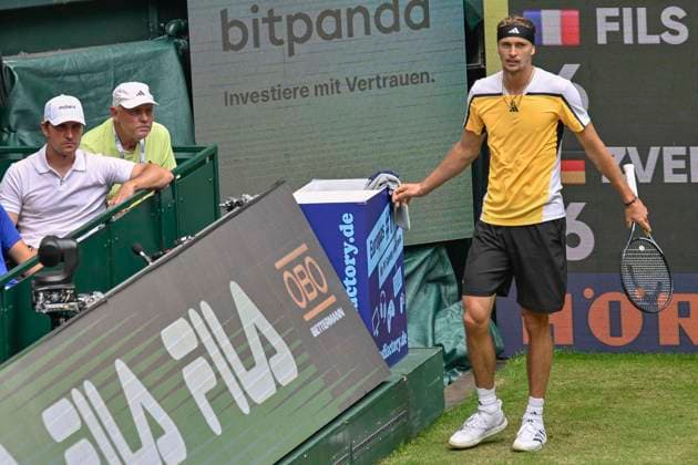 Alexander Zverev GER with brother and father 21 06 2024 Tennis Terra Wortmann Open, ATP World Tour 500, , OWL ARENA, Halle Westfalen , NRW Germany Copyright: xpepphotox xPeterxEppingerx pep00321, pep_20240621_hm
