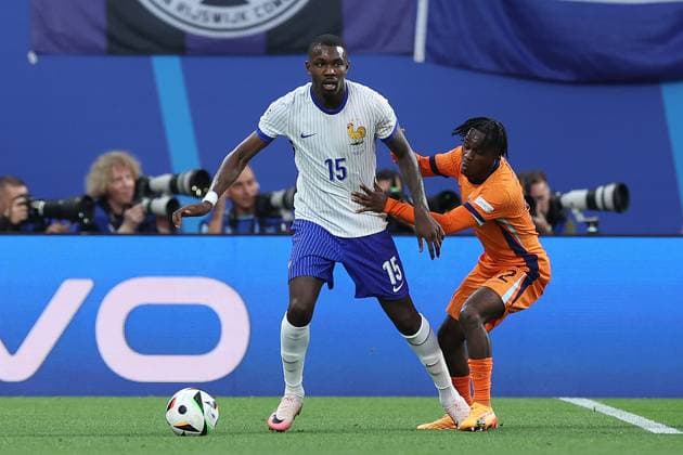 Soccer UEFA EURO 2024 Group Stage 2 Matchday Netherlands France on 21 06 2024 at Leipzig Stadium in Leipzig Marcus Thuram France , left Jeremie Frimpong Netherlands , right xMSx