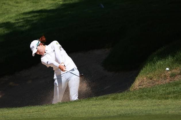 KPMG Women s PGA, Golf Herren Hinako Shibuno of Japan hits out of the bunker toward the 7th green during Day Two of the KPMG Women s PGA Championship at Sahalee Country Club in Sammamish, Washington, USA, on Friday, June 21, 2024. Sammamish Washington United States  Copyright: xJorgexLemusx originalFilename:lemus-kpmgwome240621_npSnK.jpg