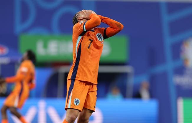 21 06 2024, European Football Championship, UEFA EURO 2024, Netherlands France, Group D, Stadion Leipzig, v l , Xavi Simons Netherlands disappointed, disappointed looking, dissapointed, sad, frustrated, frustrated, frustrated Copyright: HMBxMedia
