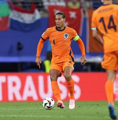 21 06 2024, European Football Championship, UEFA EURO 2024, Netherlands France, Group D, Stadion Leipzig, v l , Virgil van Dijk Netherlands Copyright: HMBxMedia