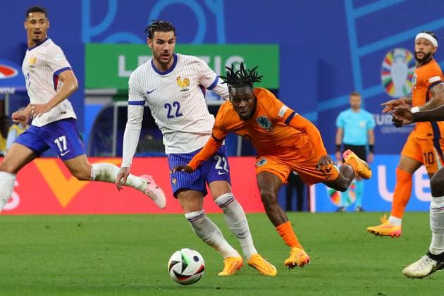 Netherlands France UEFA EURO 2024 Leipzig, 21 06 2024, Leipzig Stadium, UEFA EURO 2024 Germany , Gr D Preliminary Round , Netherlands France , Pictured from l Theo Hernandez 22, France and Jeremie Frimpong 12, Netherlands ,