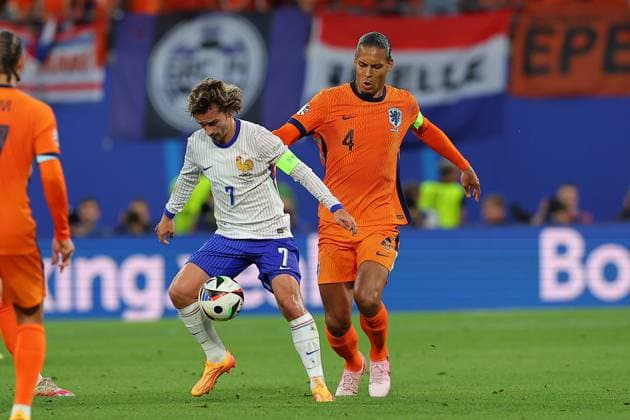 Netherlands France UEFA EURO 2024 Leipzig, 21 06 2024, Leipzig Stadium, UEFA EURO 2024 Germany , Gr D Preliminary Round , Netherlands France , Pictured from l Antoine Griezmann 7, France and Virgil van Dijk 4, Netherlands ,