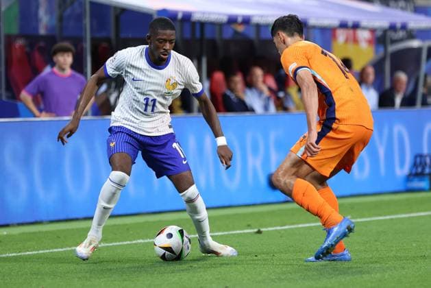 Soccer UEFA EURO 2024 group stage 2 matchday Netherlands France on 21 06 2024 at Leipzig Stadium in Leipzig Ousmane Dembele France , left Tijjani Reijnders Netherlands , right xMSx