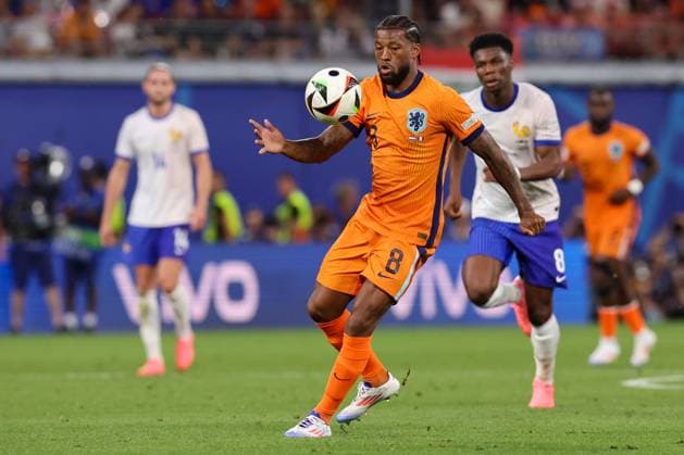 2024-06-21 Netherlands v France - Group D - UEFA EURO, EM, Europameisterschaft,Fussball 2024 LEIPZIG, GERMANY - JUNE 21: Georginio Wijnaldum of the Netherlands in action during the Group D - UEFA EURO 2024 match between Netherlands and France at Red Bull Arena on June 21, 2024 in Leipzig, Germany. (Photo by Peter Lous BSR Agency) Leipzig Germany Content not available for redistribution in The Netherlands directly or indirectly through any third parties. Copyright: xBSRxAgencyx