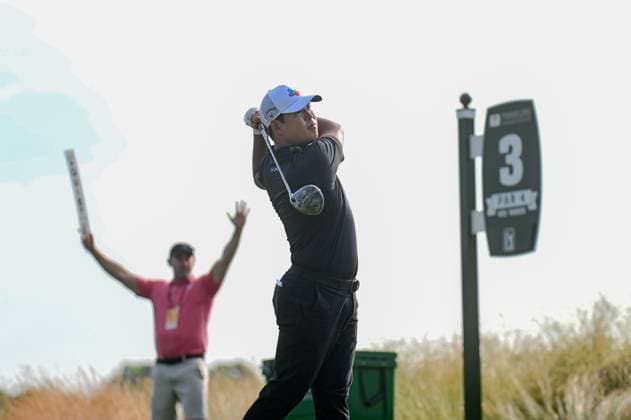 Friday June 21, 2024: Si Woo Kim watches his tee shot on the 3rd hole during the second round of the Travelers Golf Championship in Cromwell, Connecticut. CSM Cromwell USA - ZUMAc04_ 20240621_zma_c04_025 Copyright: xGregoryxVasilx