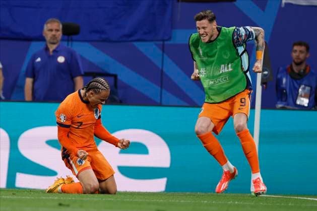 Netherlands v France: Group D - UEFA EURO, EM, Europameisterschaft,Fussball 2024 Xavi Simons and Wout Weghorst of Netherlands celebrate goal that was disallowed during the UEFA EURO 2024 group stage match between Netherlands and France at Football Stadium Leipzig on June 21, 2024 in Leipzig, Germany. Leipzig Football Stadium Leipzig Germany Germany Copyright: xRichardxSellers Sportsphoto APLx 14042007
