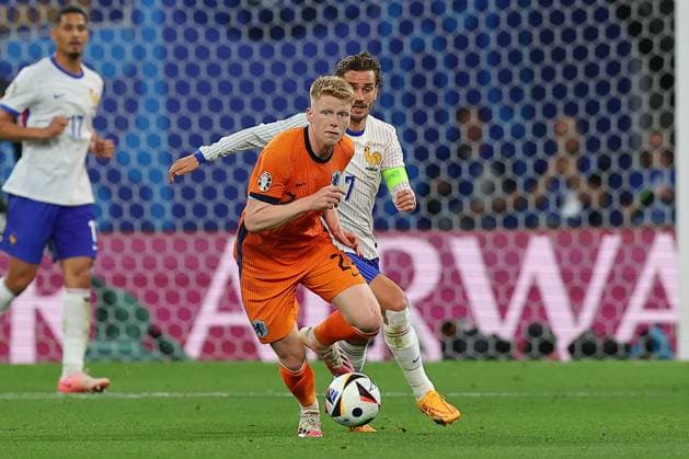 Netherlands France UEFA EURO 2024 Leipzig, 21 06 2024, Leipzig Stadium, UEFA EURO 2024 Germany , Gr D Preliminary Round , Netherlands France 0 0 , Pictured from l Jerdy Schouten 24, Netherlands and Antoine Griezmann 7, France ,
