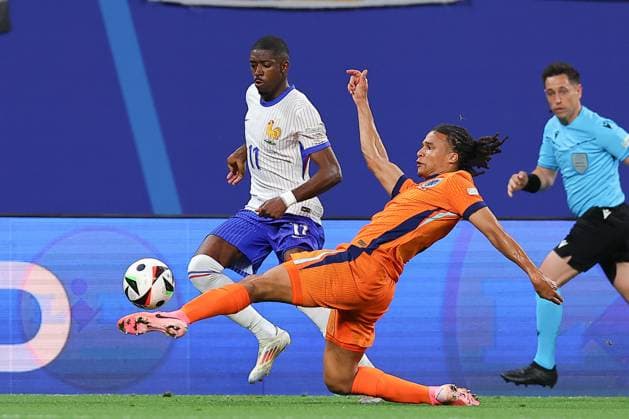 Netherlands France UEFA EURO 2024 Leipzig, 21 06 2024, Leipzig Stadium, UEFA EURO 2024 Germany , Gr D Preliminary Round , Netherlands France 0 0 , Pictured from l Ousmane Dembele 11, France and Nathan Ake 5, Netherlands ,