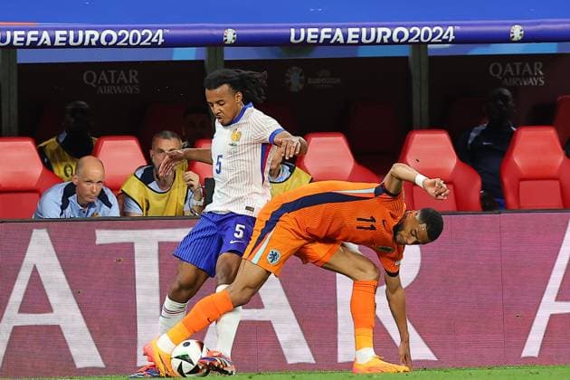 Netherlands France UEFA EURO 2024 Leipzig, 21 06 2024, Leipzig Stadium, UEFA EURO 2024 Germany , Gr D Preliminary Round , Netherlands France 0 0 , In the picture Jules Kounde 5, France and Cody Gakpo 11, Netherlands ,