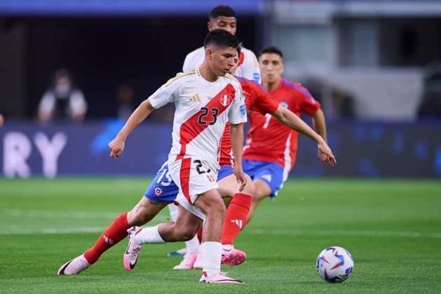 RECORD DATE NOT STATED Copa America USA 2024 Peru vs Chile Piero Quispe of Peru during the game between Peru and Chile as part of the CONMEBOL Copa America USA 2024 group A, at AT-T Stadium, on June 21, 2024 in Arlington, Texas, United States. ARLINGTON TEXAS UNITED STATES  Copyright: xJosexLuisxMelgarejox 20240621192053_CA_GA_2024_PER_CHI_QUISPE92