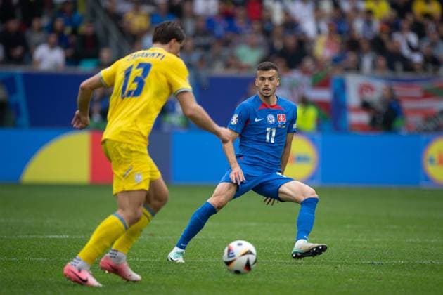Zabarnyi Illya ZABARNYI UKR vs Lukas HARASLIN SVK Group Stage Group E Slovakia SVK Ukraine UKR 1 2 on 21 06 2024 Arena Duesseldorf, Duesseldorf Arena, Football UEFA EURO 2024 GERMANY from 14 06 2024 14 07 2024 Â