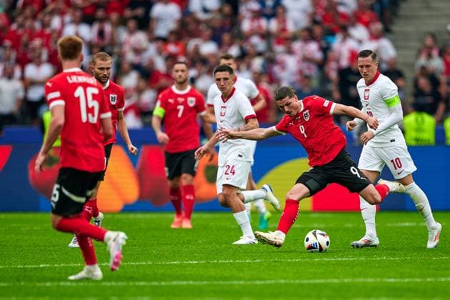 Marcel Sabitzer Austria national team Euro 2024, 09 , GER, UEFA Euro 2024, mens football, UEFA EURO 2024 matchday 2, group D, Poland vs Oesterrech, Poland vs Austria, 21 06 2024 GER, UEFA Euro 2024, mens football, UEFA EURO 2024 matchday 2, group D, Poland vs Oesterrech, Poland vs Austria, 21 06 2024 Berlin Copyright: xEibner-Pressefotox xClaudiusxRauchx EP_CRH