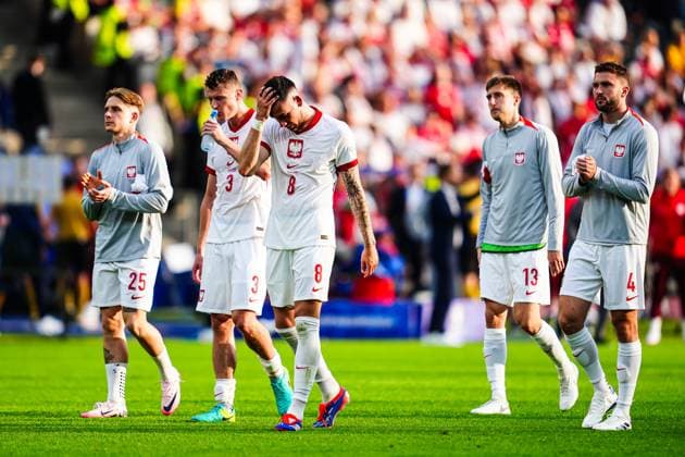 Poland disappointed disappointment after defeat GER, Poland vs Austria, European Football Championship, UEFA Euro 2024, Matchday 2, 21 06 2024 GER, Poland vs Austria, European Football Championship, UEFA Euro 2024, Matchday 2, 21 06 2024 Berlin Copyright: xEibner-Pressefoto MarcelxvonxFehrnx EP_MFN