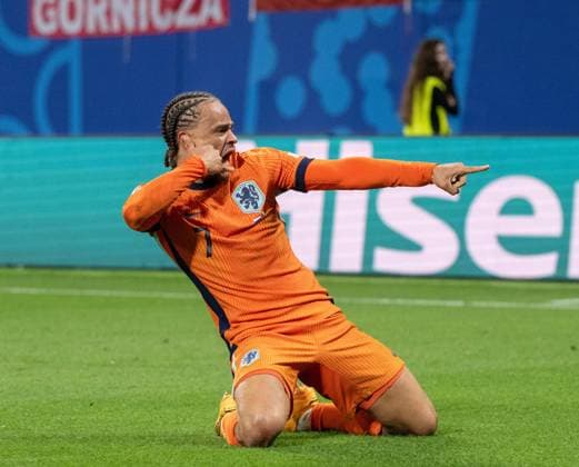 Football, Men, 2023 24 season, UEFA Euro 2024, Group D 2 matchday in Leipzig, Netherlands France, Xavi Simons Netherlands , cheering after scoring 1-0, goal disallowed, 21 06 2024, Copyright: xMatthiasxKochx