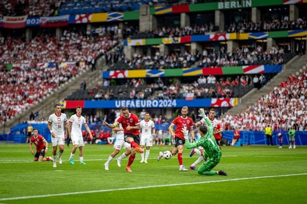 Football Berlin 21 06 2024 UEFA Euro 2024 European Championship Preliminary Round Poland POL Austria AUT Marko Arnautovic Austria, No 07 Wojciech Szczesny Poland, TW, No 01