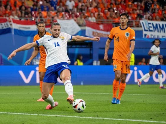 Football, Men, Season 2023 24, UEFA Euro 2024, Group D 2 Matchday in Leipzig, Netherlands France 0 0 , v l Adrien Rabiot France , Tijjani Reijnders Netherlands , 21 06 2024, Copyright: xMatthiasxKochx