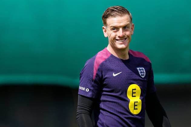Sport Bilder des Tages Jordan Pickford of England England Training Session and press conference, PK, Pressekonferenz UEFA European Championship, EM, Europameisterschaft 2024, Group C, Football, Spa & Golf Resort Weimarer Land, Blankenhain, Germany, 22 Jun 2024 EDITORIAL USE ONLY No use with unauthorised audio, video, data, fixture lists, club league logos or live services. Online in-match use limited to 120 images, no video emulation. No use in betting, games or single club league player publications. Copyright: xDavexShopland Shutterstockx 14548012b