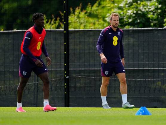 Harry Kane of England and Kobbie Mainoo of England England Training Session and press conference, PK, Pressekonferenz UEFA European Championship, EM, Europameisterschaft 2024, Group C, Football, Spa & Golf Resort Weimarer Land, Blankenhain, Germany, 22 Jun 2024 EDITORIAL USE ONLY No use with unauthorised audio, video, data, fixture lists, club league logos or live services. Online in-match use limited to 120 images, no video emulation. No use in betting, games or single club league player publications. Copyright: xDavexShopland Shutterstockx 14548012as