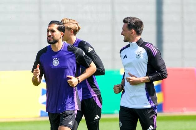 Emre Can Germany, 25 and Jan Reichert Germany warming up, GER, EURO 2024, final training Germany, before Switzerland vs. Germany, European Football Championship, Herzogenaurach, 22 06 2024 GER, EURO 2024, final training Germany, before Switzerland vs. Germany, European Football Championship, Herzogenaurach, 22 06 2024 Herzogenaurach Copyright: xEibner-Pressefoto FlorianxWieganx EP_FWD