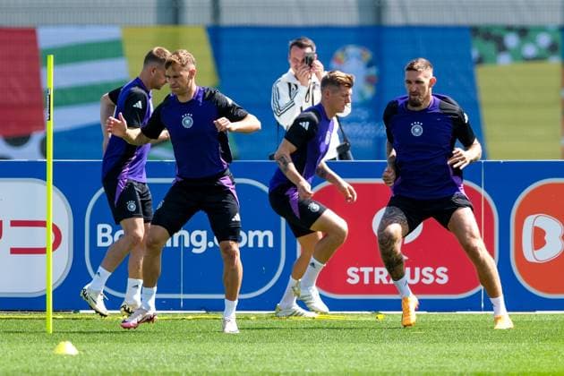 Chris Fuehrich Germany 11 , Toni Kroos Germany , 08 , Robert Andrich Germany , 23 , Joshua Kimmich Germany , 06 , GER, EURO 2024, Final training Germany, before Switzerland vs. Germany, European Football Championship, Herzogenaurach, 22 06 2024 GER, EURO 2024, Final training Germany, before Switzerland vs. Germany, European Football Championship, Herzogenaurach, 22 06 2024 Herzogenaurach Copyright: xEibner-Pressefoto FlorianxWieganx EP_FWD