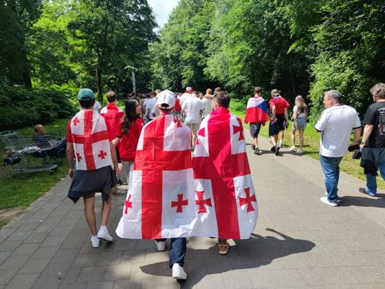 Hamburg, Germany, 22 06 2024 Volksparkstadion European Football Championship 2024, Group F, Georgia Czech Republic Georgian fans on their way into the stadium Copyright: xdtsxNachrichtenagenturx dts_41243