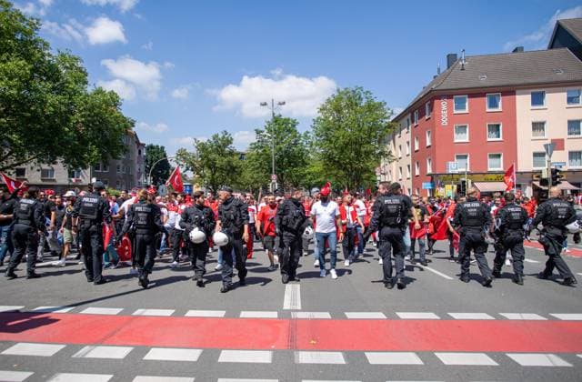 Football, Men, Season 2023 24, Euro 2024 Group F 2 Matchday in Dortmund, Turkey Portugal, Turkish fans march, 22 06 2024, Copyright: xSebastianxRäppold MatthiasxKochx