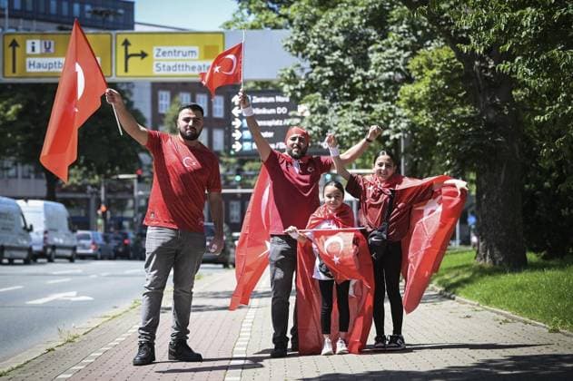 Fans EM match Turkey vs Portugal FOR EDITORIAL PURPOSES ONLY EDITORIAL USE ONLY p Fan march of the Turks towards the stadium in Dortumd, on Saturday, June 22, 2024 before the European Championship match between Turkey and Portugal Germany North Rhine-Westphalia Dortmund Copyright SocratesxTassos Copyright: SocratesxTassos doc7vzbyfzp7onv92p5f0q ,EDITORIAL USE ONLY Copyright: SocratesxTassos