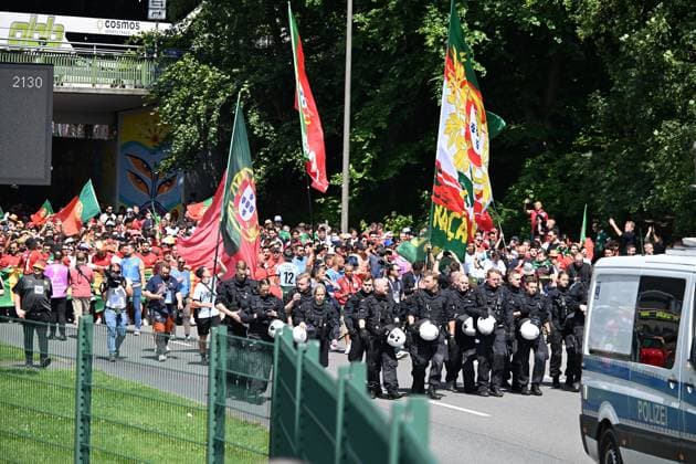 22 06 2024, xsltx, European Football Championship 2024, Turkey Portugal emspor, v l fan march emotions, fans, mood, flags, logo, Portugal, spectators, jerseys DFL DFB REGULATIONS PROHIBIT ANY USE OF PHOTOGRAPHS as IMAGE SEQUENCES and or QUASI VIDEO Dortmund