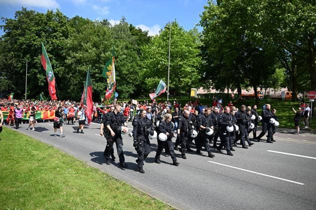 22 06 2024, xsltx, European Football Championship 2024, Turkey Portugal emspor, v l fan march emotions, fans, mood, flags, logo, Portugal, spectators, jerseys DFL DFB REGULATIONS PROHIBIT ANY USE OF PHOTOGRAPHS as IMAGE SEQUENCES and or QUASI VIDEO Dortmund