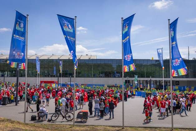 Dortmund, Germany 22nd Jun 2024 Fan march Turkish fans on their way to the stadium Turkey Portugal Turkey Portugal 22 06 2024