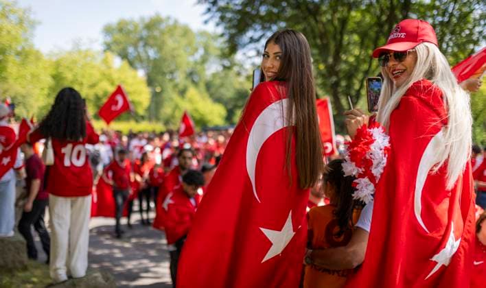 Dortmund, Germany 22nd Jun 2024 Fan march Turkish fans on their way to the stadium Turkey Portugal Turkey Portugal 22 06 2024