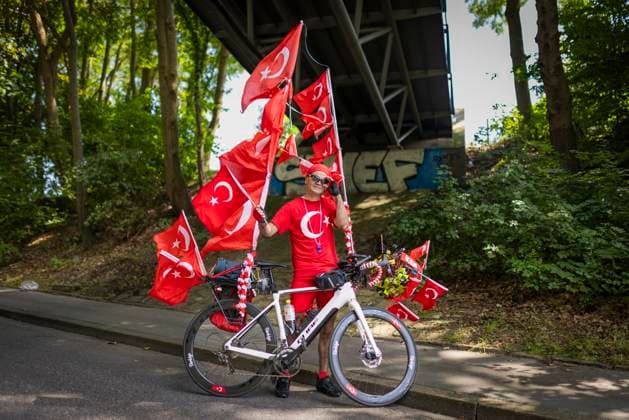 Dortmund, Germany 22nd Jun 2024 Fan march Turkish fans on their way to the stadium Turkey Portugal Turkey Portugal 22 06 2024