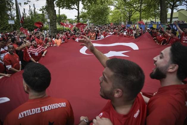 Fans EM match Turkey vs Portugal FOR EDITORIAL PURPOSES ONLY EDITORIAL USE ONLY p Fan march of the Turks towards the stadium in Dortumd, on Saturday, June 22, 2024 before the European Championship match between Turkey and Portugal Germany North Rhine-Westphalia Dortmund Copyright SocratesxTassos Copyright: SocratesxTassos doc7vzcg0utrx4138fbge6m ,EDITORIAL USE ONLY Copyright: SocratesxTassos
