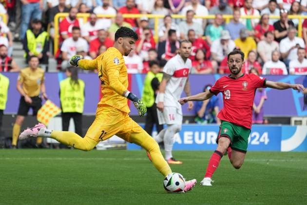 Goalkeeper Goalie Altay Bayindir Turkey, Turkey, Türkiye, 12 vs Bernado Silva Portugal, 10 Dortmund 22 06 2024 Turkey vs Portugal, EURO2024 M23, Group F, EM Arena Dortmund