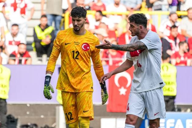 Samet Akaydin Turkey, Turkey, Türkiye, 04 makes goalkeeper Goalie Altay Bayindir Turkey, Turkey, Türkiye, 12 reproached for the goal conceded to 0 2 Dortmund 22 06 2024 Turkey vs Portugal, EURO2024 M23, Group F, EM Arena Dortmund