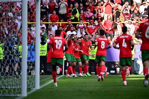 Goal celebration for 0 1 by Bernardo Silva 10 Portugal , Turkey vs Portugal, Football, UEFA Euro 2024, Group stage, Matchday 2, 22 06 2024 Dortmund Nordrhein Westfalen Germany Copyright: xkolbert-press MarcxNiemeyerx