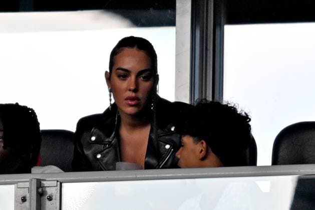 22 06 2024, xsltx, European Football Championship 2024, Turkey Portugal emspor, v l Georgina Rodriguez girlfriend of Cristiano Ronaldo Portugal with son Ronaldo Junior DFL DFB REGULATIONS PROHIBIT ANY USE OF PHOTOGRAPHS as IMAGE SEQUENCES and or QUASI VIDEO Dortmund