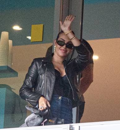 Football, men, 2023 24 season, Euro 2024 Group F 2 matchday in Dortmund, Turkey Portugal, Georgina Rodriguez girlfriend of Cristiano Ronaldo waves from the stands, 22 06 2024, Copyright: xSebastianxRäppold MatthiasxKochx