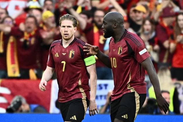 240622 EURO2024 BELGIUM VS ROMANIA Kevin De Bruyne (7) of Belgium pictured with Romelu Lukaku (10) of Belgium during a soccer game between the national teams of Belgium, called the Red Devils and Romania on the second matchday in Group E in the group stage of the UEFA EURO, EM, Europameisterschaft,Fussball 2024 tournament , on Saturday 22 June 2024 in Cologne , Germany . PHOTO Isosport Maarten Straetemans Cologne GERMANY  Copyright: xx 466849
