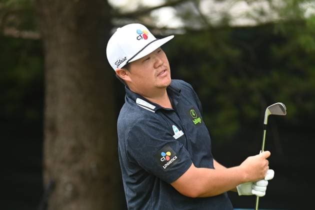 Saturday June 22, 2024: Sungjae Im watches his tee shot on the 8th hole during the third round of the Travelers Golf Championship in Cromwell, Connecticut. CSM Cromwell USA - ZUMAc04_ 20240622_zma_c04_033 Copyright: xGregoryxVasilx