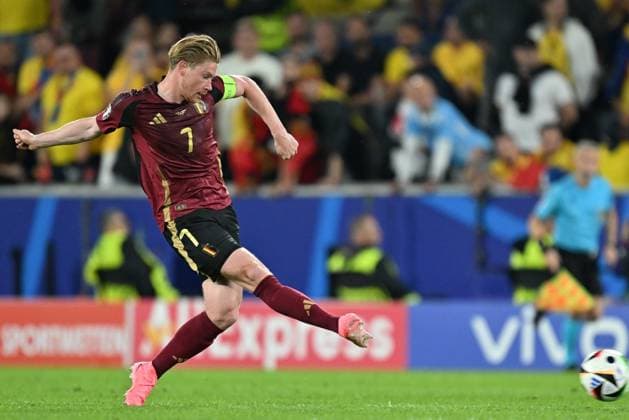 240622 EURO2024 BELGIUM VS ROMANIA Kevin De Bruyne (7) of Belgium pictured in action during a soccer game between the national teams of Belgium, called the Red Devils and Romania on the second matchday in Group E in the group stage of the UEFA EURO, EM, Europameisterschaft,Fussball 2024 tournament , on Saturday 22 June 2024 in Cologne , Germany . PHOTO SPORTPIX David Catry Cologne GERMANY  Copyright: xx 466999