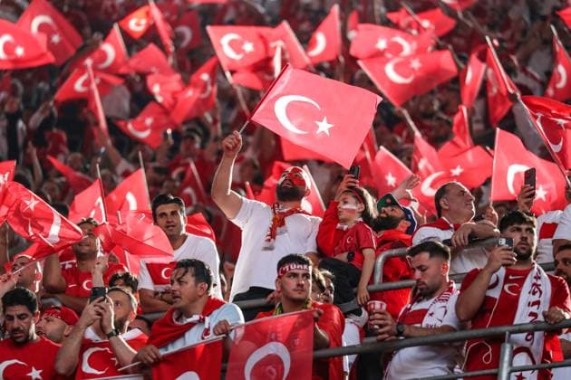 Germany - UEFA EURO, EM, Europameisterschaft,Fussball 2024 - Turkey vs Portugal - 15 06 2024 GERMANY, DORTMUND, JUNE 22. Supporters of Turkey during the UEFA EURO 2024 group F stage match between Turkey and Portugal, on June 22, 2024 at BVB Stadion in Dortmund, Germany. Photo by Manuel Blondeau AOP.Press Dortmund BVB Stadion Germany Copyright: x ManuelxBlondeau AOP.Pressx AOP20240622 0033