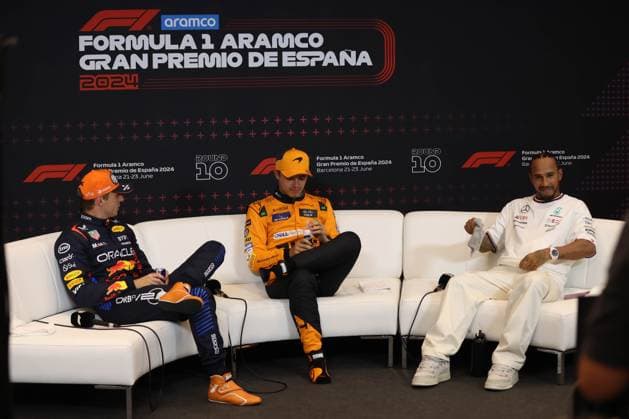 Catalunya Circuit 4 Lando Norris (gbr) McLaren F1 Team McLaren (gbr) MCL38 Mercedes & second 1 Max Verstappen (ndl) Oracle Red Bull Racing (aut) Red Bull RB20 Honda & third 44 Lewis Hamilton (gbr) Mercedes-AMG Petronas Formula One team (deu) Mercedes W15,during the 2024 Formula 1 Spain Grand Prix, 10th round of the 2024 Formula 1 World Championship, WM, Weltmeisterschaft from June 21 to 23, 2024 at the Barcelona Catalunya Circuit (Philippe Nanchino SPP) Copyright: xPhilippexNanchinox xSPPx spp-en-EuSpIm-MPS_PPN_GP_Spain_22Jun2024_BC226